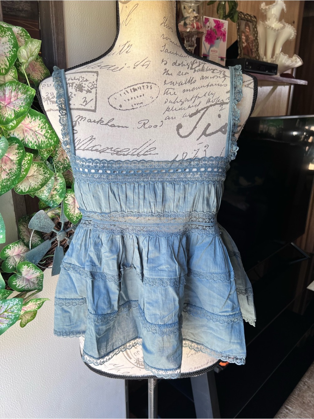 NWT FREE PEOPLE Darling Dreams Women’s Cami. - Picture 2 of 16